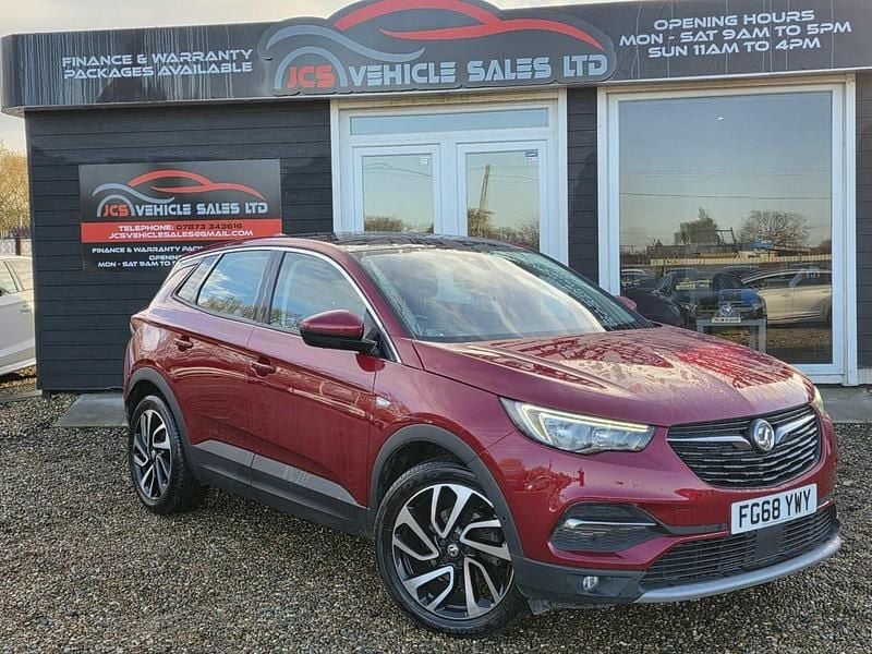 Used Vauxhall Grandland X Elite 130 HP (95 kW) 2018 Red SUV
