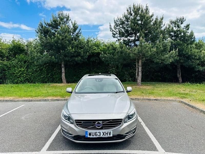 Used Volvo V60 285 HP (209 kW) 2013 Gold Estate