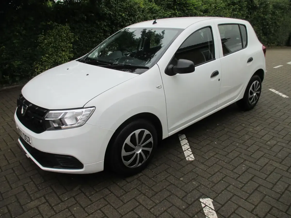 Used Dacia Sandero Ambiance 2018 White Hatchback