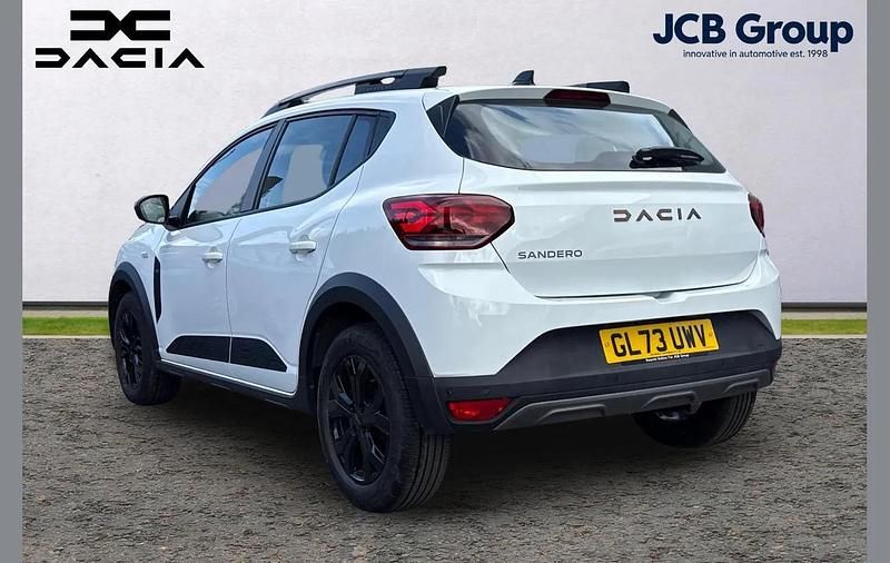 Used Dacia Sandero Extreme 90 HP (66 kW) 2023 White SUV