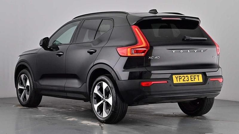 Used Volvo XC40 Ultimate 2023 Black SUV