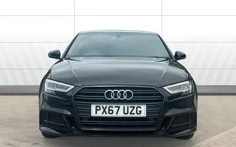 Usado Audi A3 Sportback Black Edition 116 CV (85 kW) 2018 Utilitario