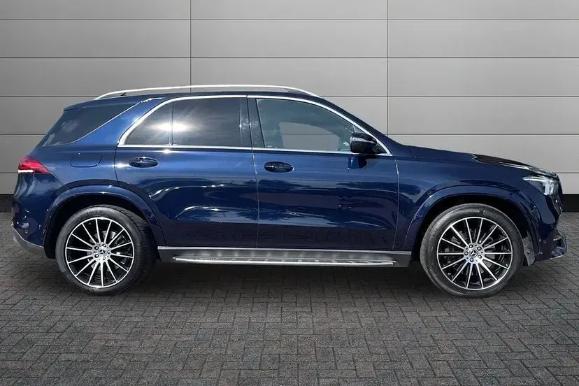 Used Mercedes GLE400 AMG line 330 HP (242 kW) 2023 Blue SUV