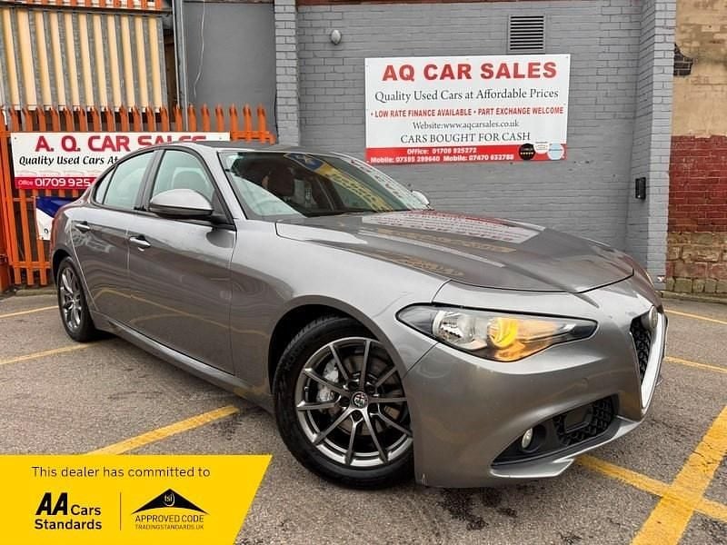 Used Alfa Romeo Giulia Super 200 HP (147 kW) 2017 Grey Sedan