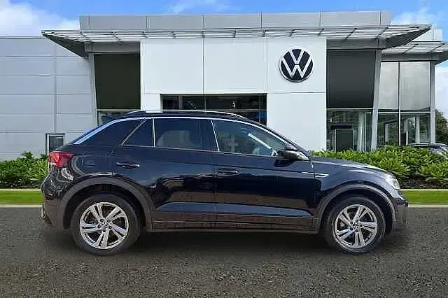 Used VW T-Roc R-line 150 HP (110 kW) 2024 Black SUV