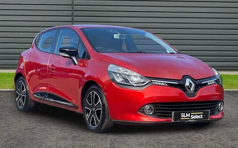 Used Renault Clio Dynamique 90 HP (66 kW) 2015 Hatchback