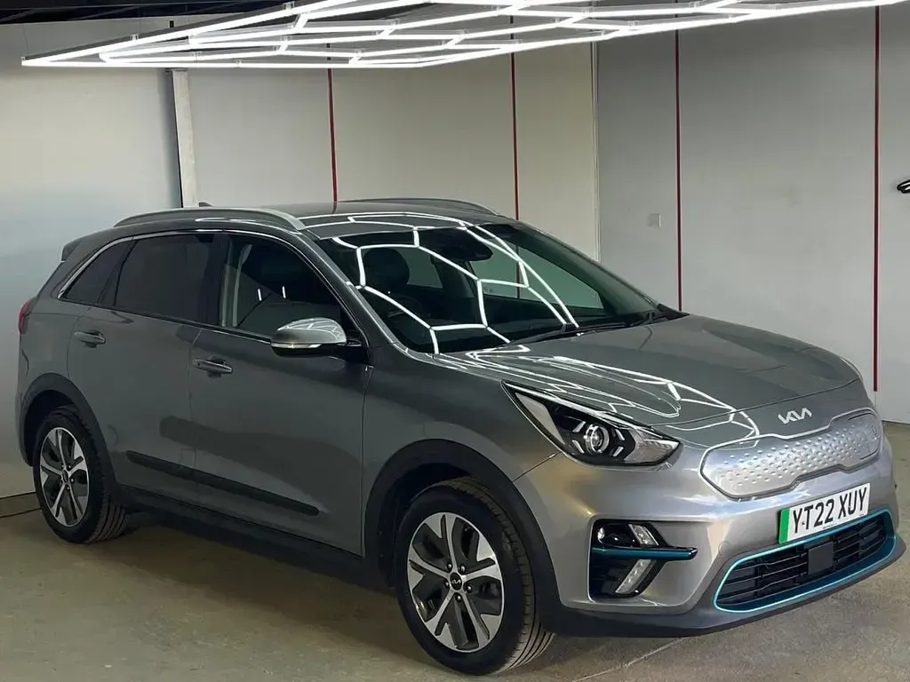 Used Kia e-Niro 147 kW (201 HP) 2022 Grey SUV