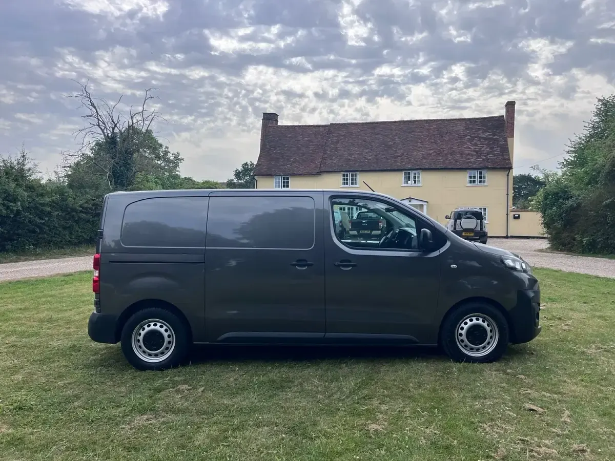 Used Citroën Dispatch 2018 Grey MPV