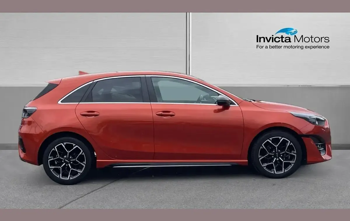 Used Kia Ceed GT-Line 158 HP (116 kW) 2022 Orange Hatchback