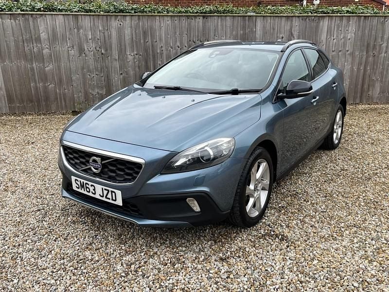 Used Volvo V40 2014 Blue Hatchback