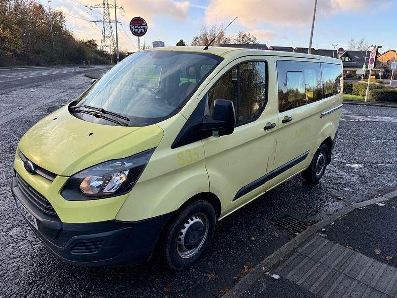 Used Ford Transit Custom 100 HP (73 kW) 2015 White Estate