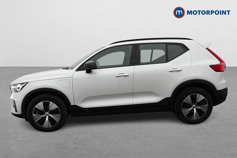 Used Volvo XC40 Plus 257 HP (189 kW) 2023 White SUV