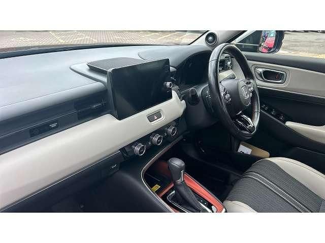 Image 2/4