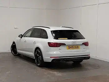 Used Audi A4 Black Edition 150 HP (110 kW) 2019 White Estate