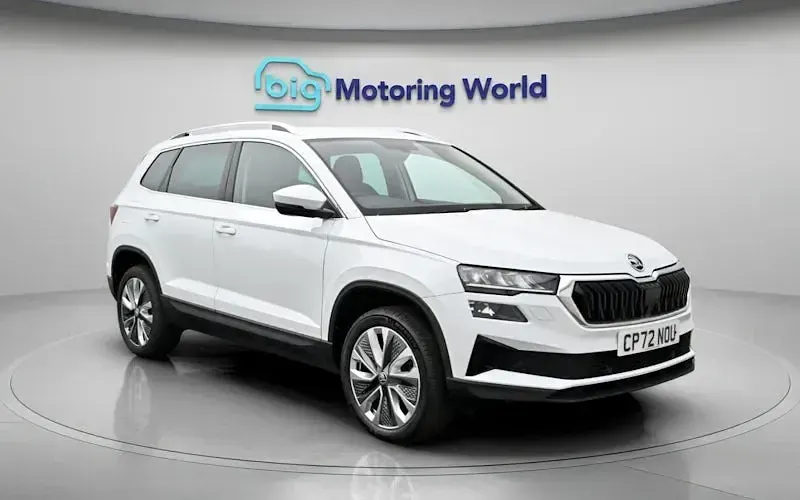 Używany Skoda Karoq SE L 150 KM (110 kW) 2023 Biały SUV