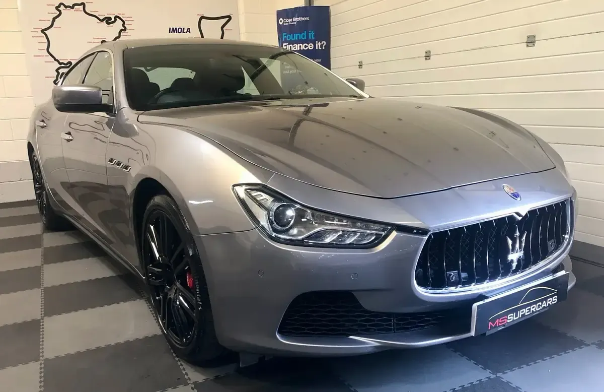 Used Maserati Ghibli 330 HP (242 kW) 2015 Grey Sedan