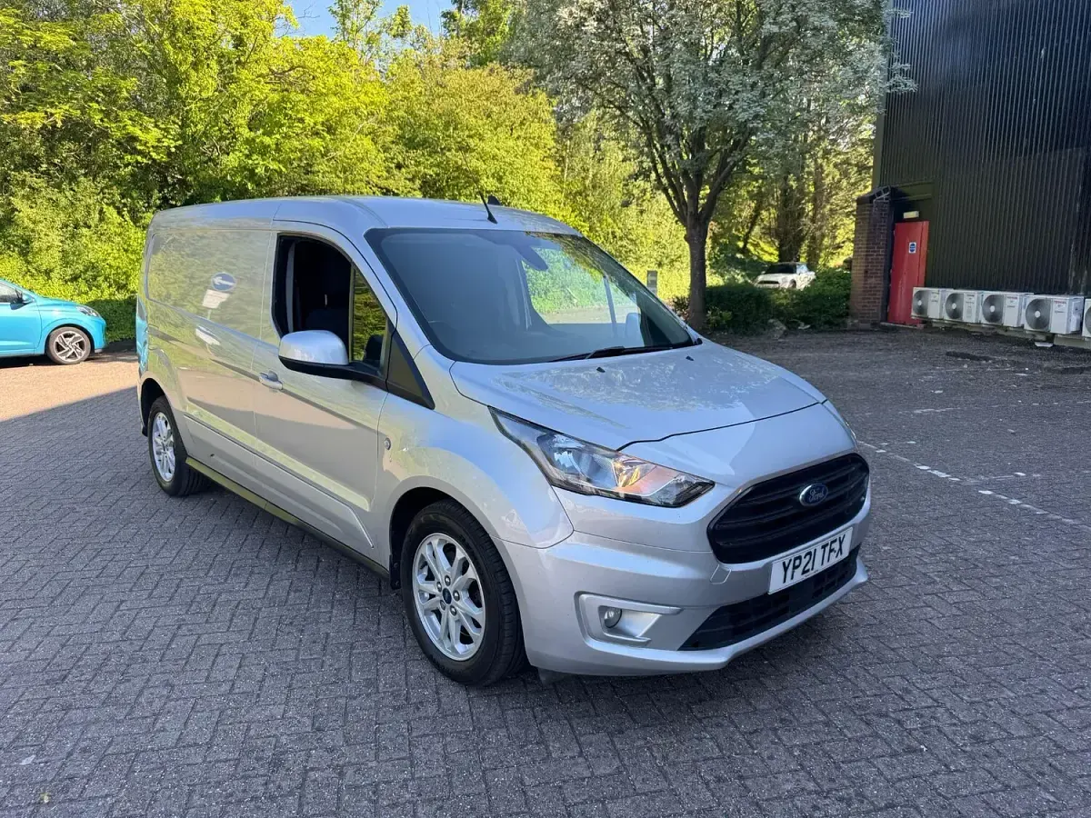 Used Ford Transit Connect Limited 120 HP (88 kW) 2021 Silver MPV