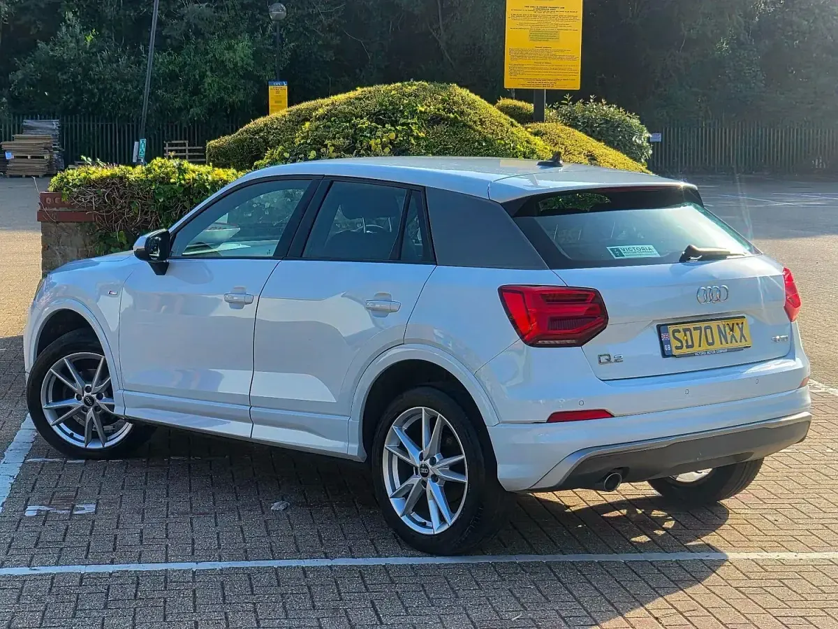 Used Audi Q2 S-Line 116 HP (85 kW) 2020 White SUV