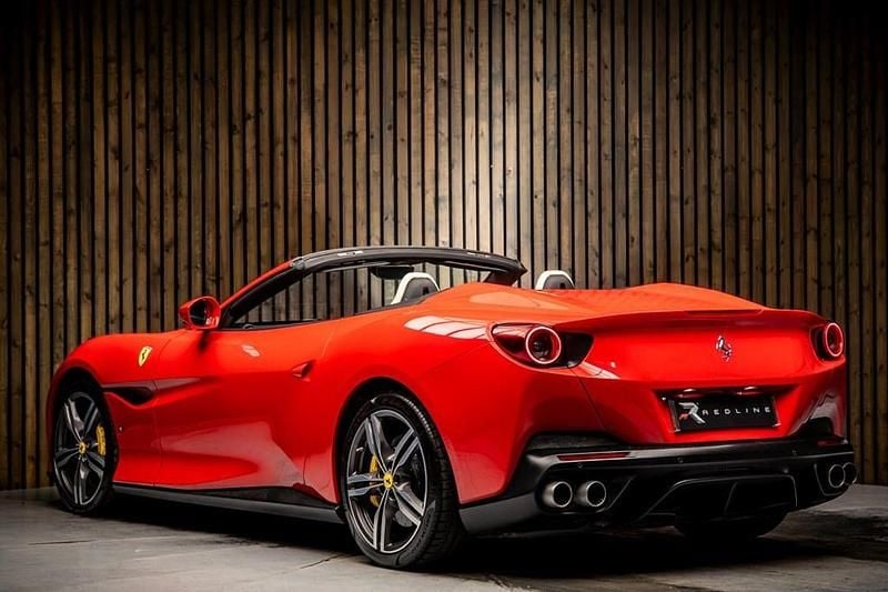 Used Ferrari Portofino 600 HP (441 kW) 2019 Red Cabriolet