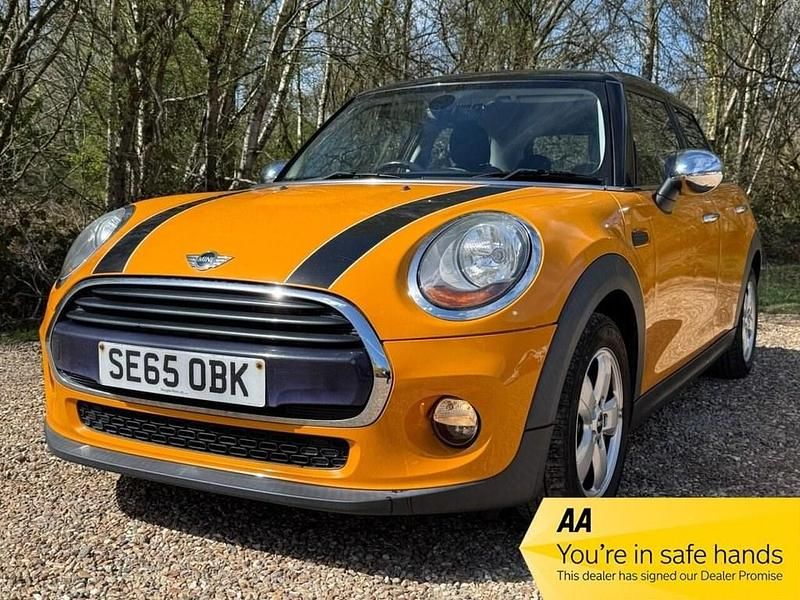 Used Mini Cooper Hatch 136 HP (100 kW) 2015 Orange Hatchback