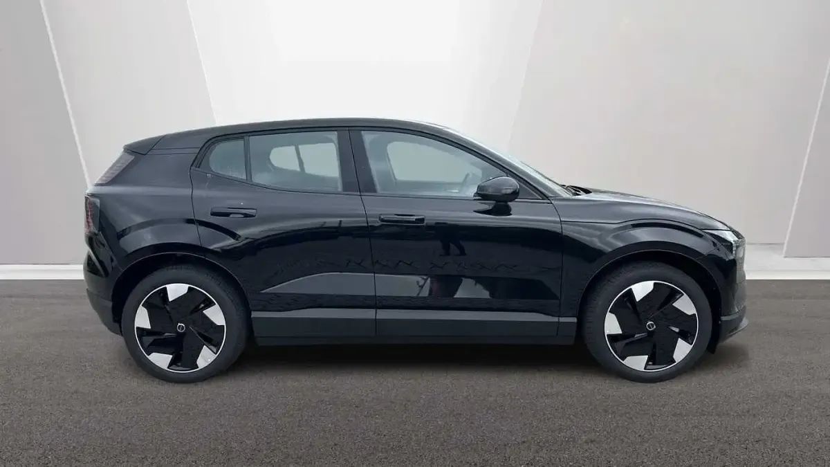 New Volvo EX30 Plus 197 kW (268 HP) 2026 SUV