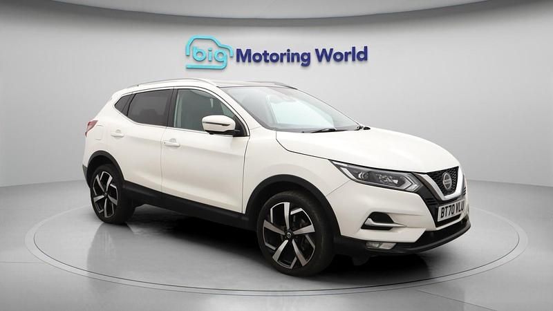 White Used 2020 Nissan Qashqai N-Motion SUV | £15,202 (Fair price) - Image 1/4