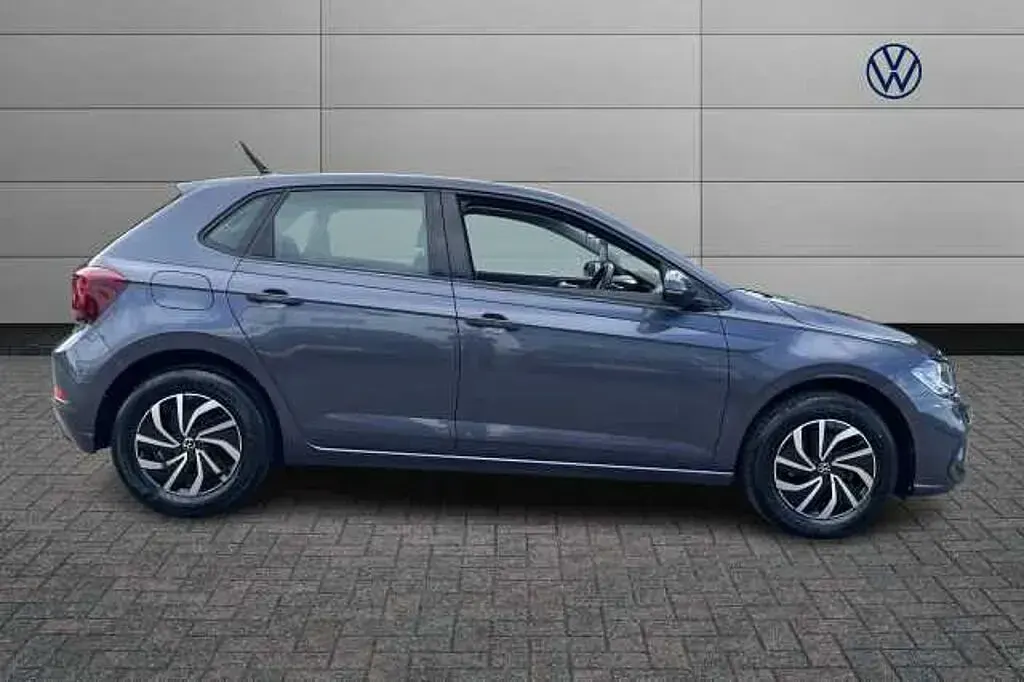 Used VW Polo Life 95 HP (69 kW) 2023 Grey Hatchback