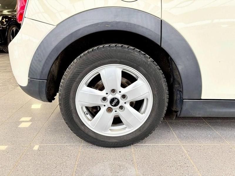 Used Mini ONE Hatch 102 HP (75 kW) 2015 White Hatchback