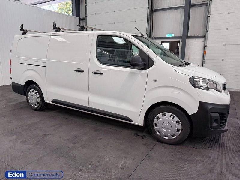 White Used 2021 Peugeot Expert Van | £9,490 (Fair price) - Image 1/4