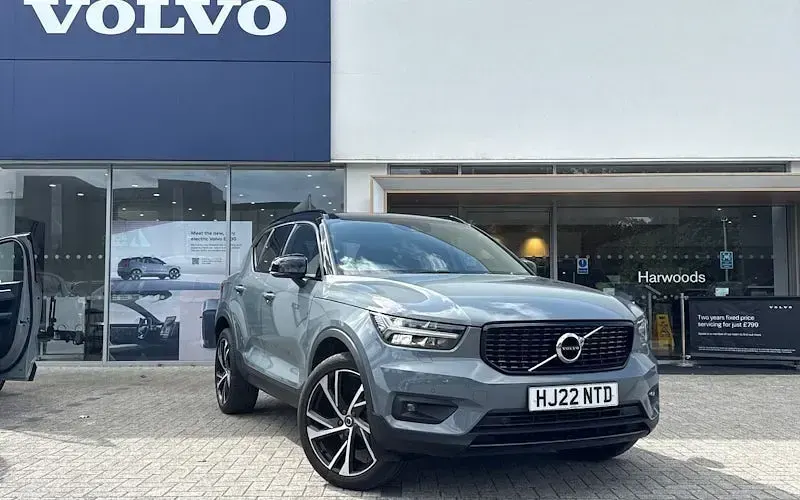 Used Volvo XC40 R-Design Pro 163 HP (119 kW) 2021 SUV