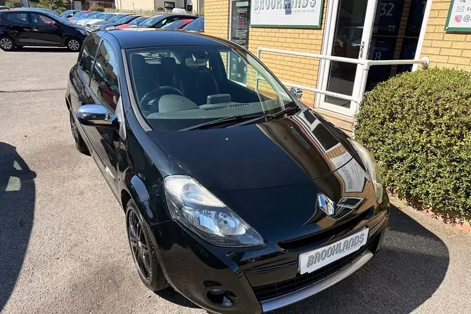 Usado Renault Clio IV Dynamique 75 HP (55 kW) 2012 Preto Citadino