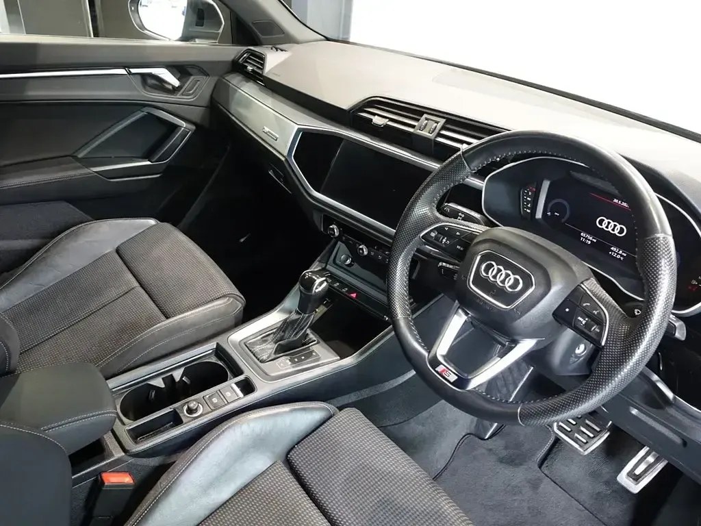 Used Audi Q3 S-Line 150 HP (110 kW) 2019 Grey SUV