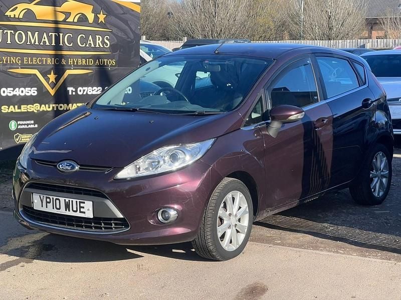 Used Ford Fiesta Zetec 96 HP (70 kW) 2010 Red Hatchback