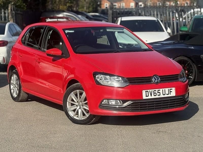 Used VW Polo SE 90 HP (66 kW) 2015 Red Hatchback