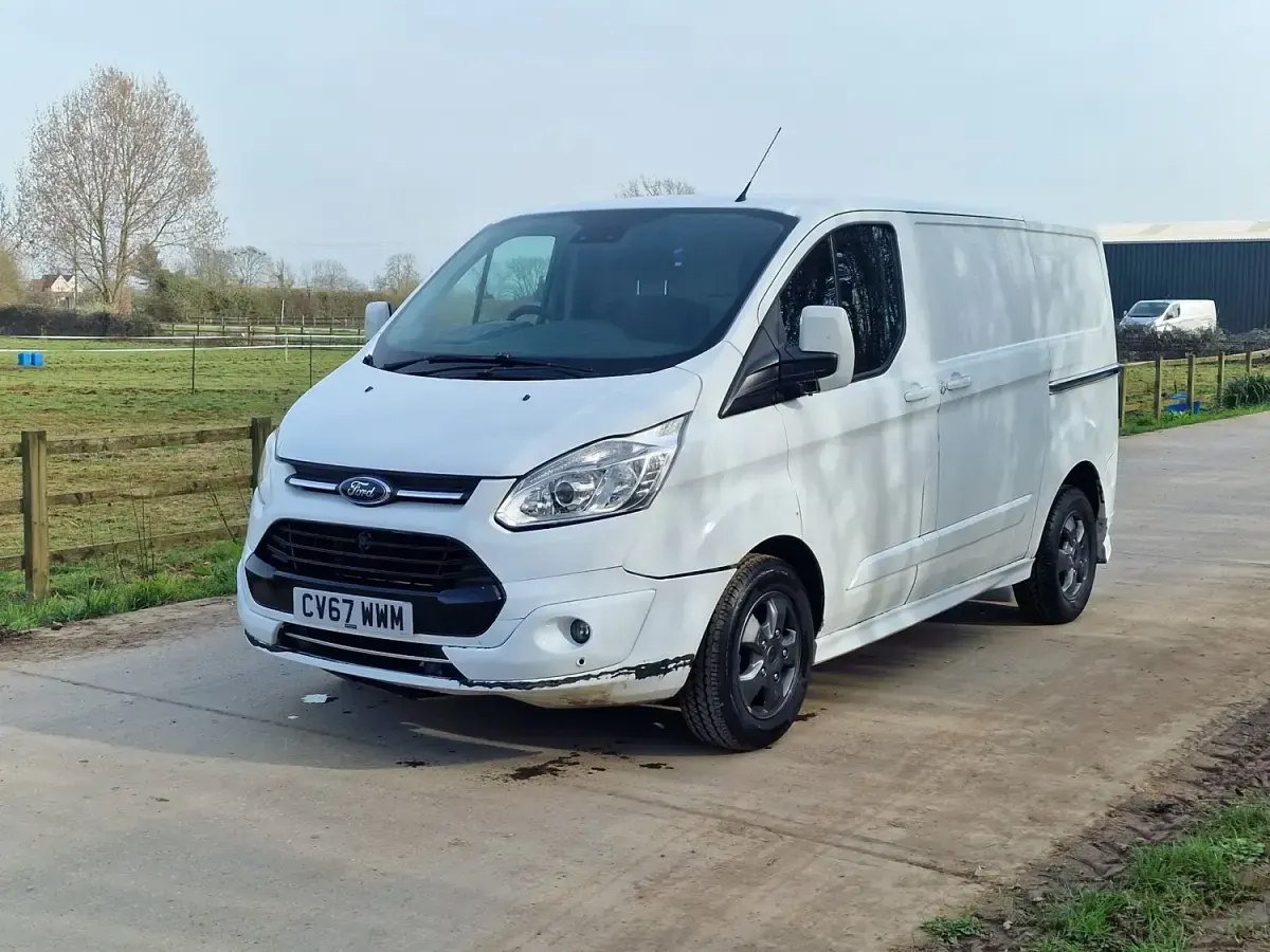 Używany Ford Transit Custom Limited 130 KM (95 kW) 2017 Biały Van