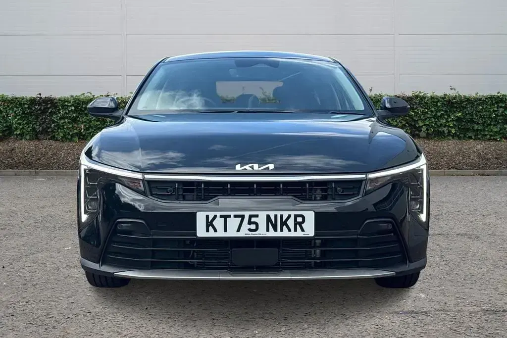 Used Kia K4 115 HP (84 kW) 2026 Black Hatchback