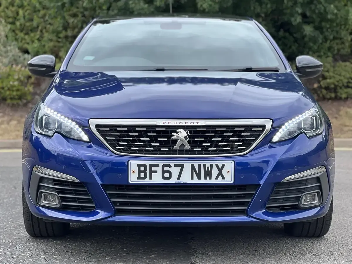 Used Peugeot 308 GT-line 2017 Blue Hatchback