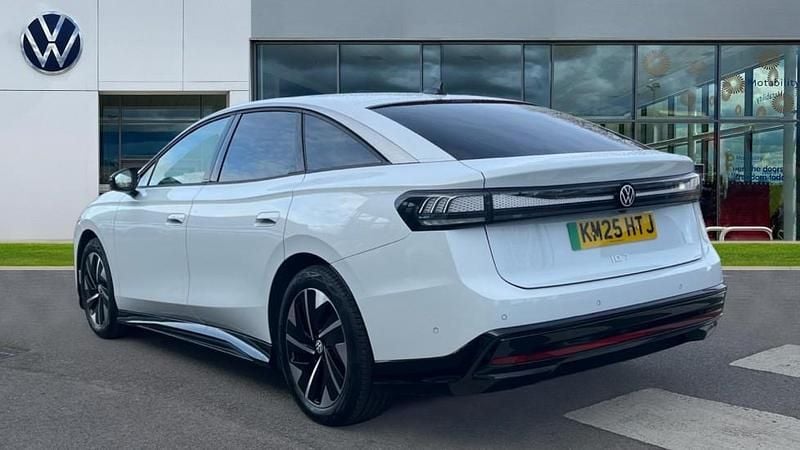 Used VW ID.7 Pro 210 kW (286 HP) 2025 Glacier white metallic Hatchback