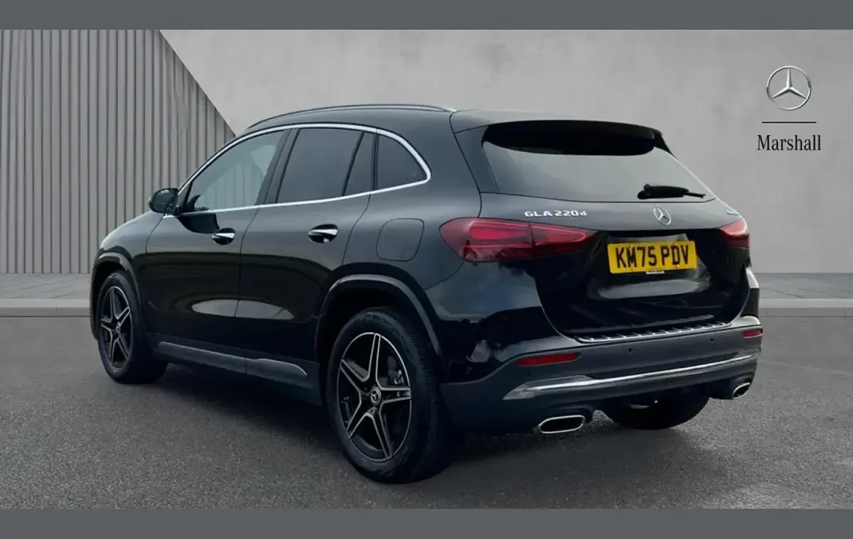 Used Mercedes GLA220 Executive 190 HP (139 kW) 2025 Black SUV