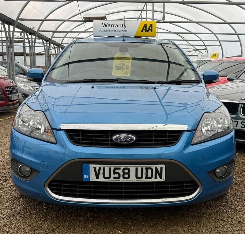 Used Ford Focus Titanium 110 HP (80 kW) 2008 Blue Hatchback