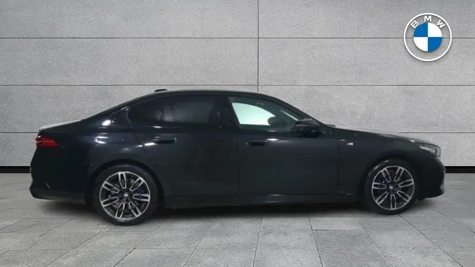 Used BMW 520 M Sport 205 HP (150 kW) 2025 Black