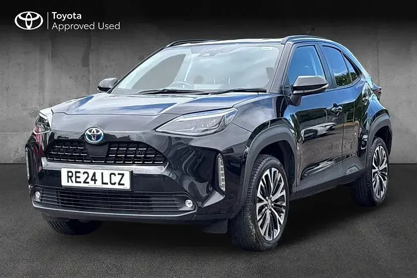 Used Toyota Yaris Cross 116 HP (85 kW) 2024 Black SUV