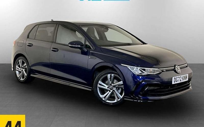 Used VW Golf VIII R-line 131 HP (96 kW) 2024 Hatchback