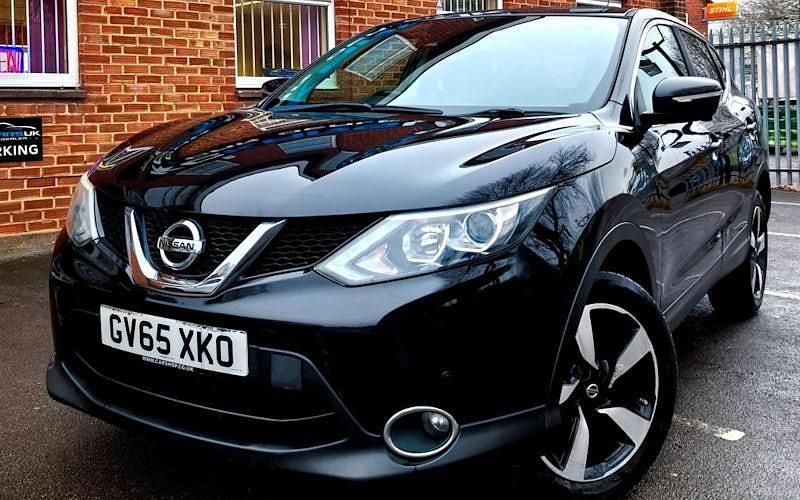 Used Nissan Qashqai N-TEC 110 HP (80 kW) 2015 Black SUV