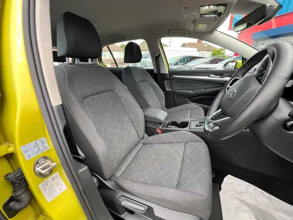 Used VW Golf VIII Life 2024 Yellow Hatchback