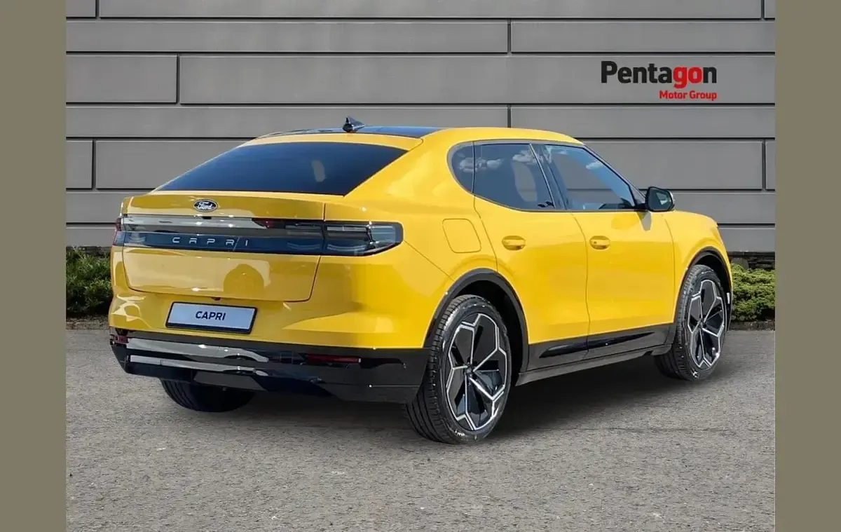 New Ford Capri Premium 206 kW (281 HP) 2026 Other SUV