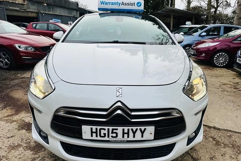Used Citroën DS5 2015 White Hatchback