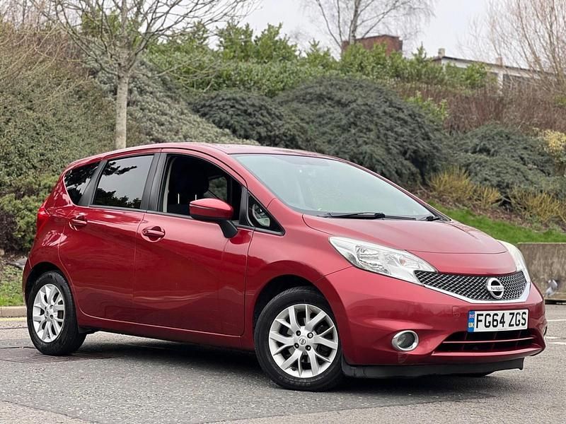 Begagnad Nissan Note Acenta 90 HK (66 kW) 2014 Röd Halvkombi