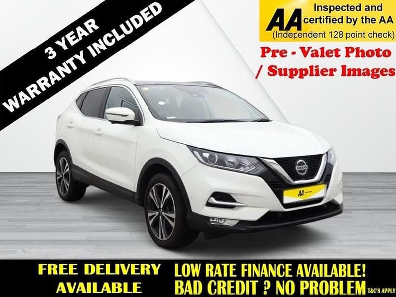 White Used 2019 Nissan Qashqai N-Connecta SUV | £13,095 (Good price) - Image 1/4