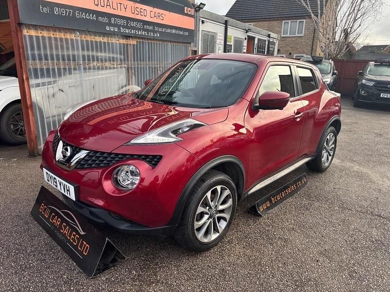 Red Used 2019 Nissan Juke Tekna SUV | £7,995 (Good price) - Image 1/4